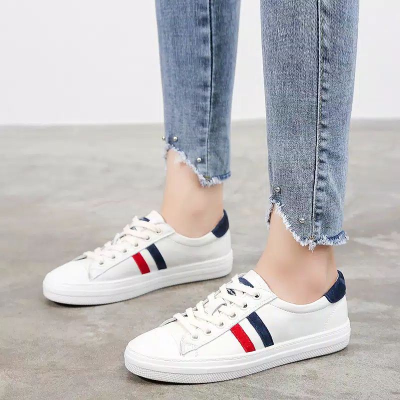 Sepatu Kets Wanita KdC Sneakers