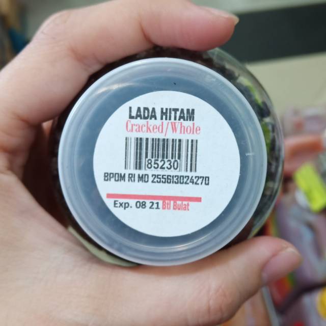 

Lada hitam bulat utuh / black pepper whole