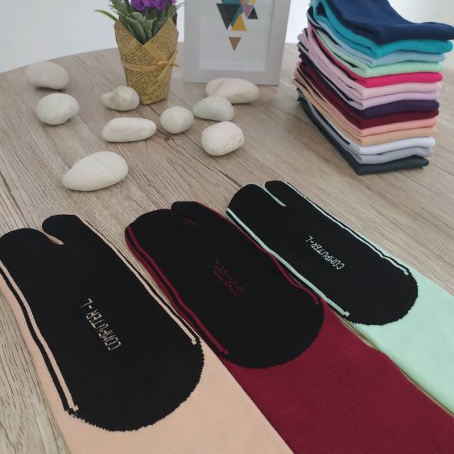 (TERMURAH) KAOS KAKI JEMPOL NILON MOTIF POLOS MUSLIMAH DEWASA TELAPAK HITAM/JEMPOL POLOS TAPAK HITAM-2