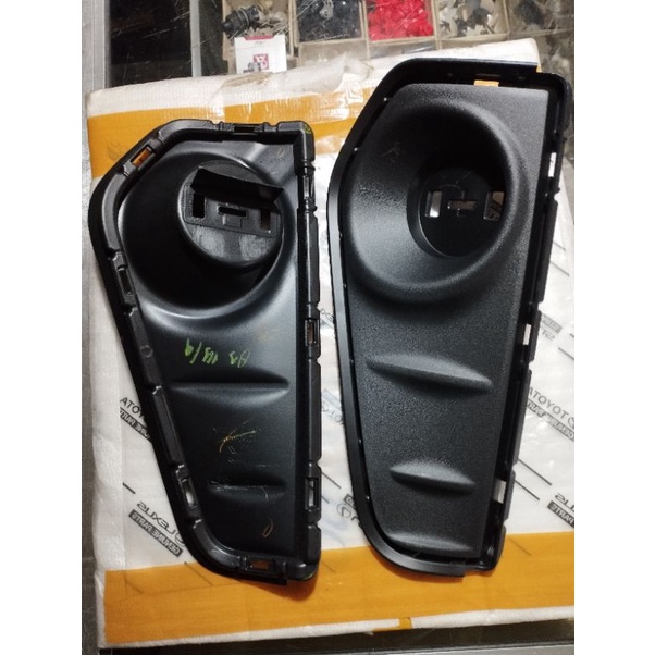 Cover Reflektor Bemper Belakang  Avanza Velos