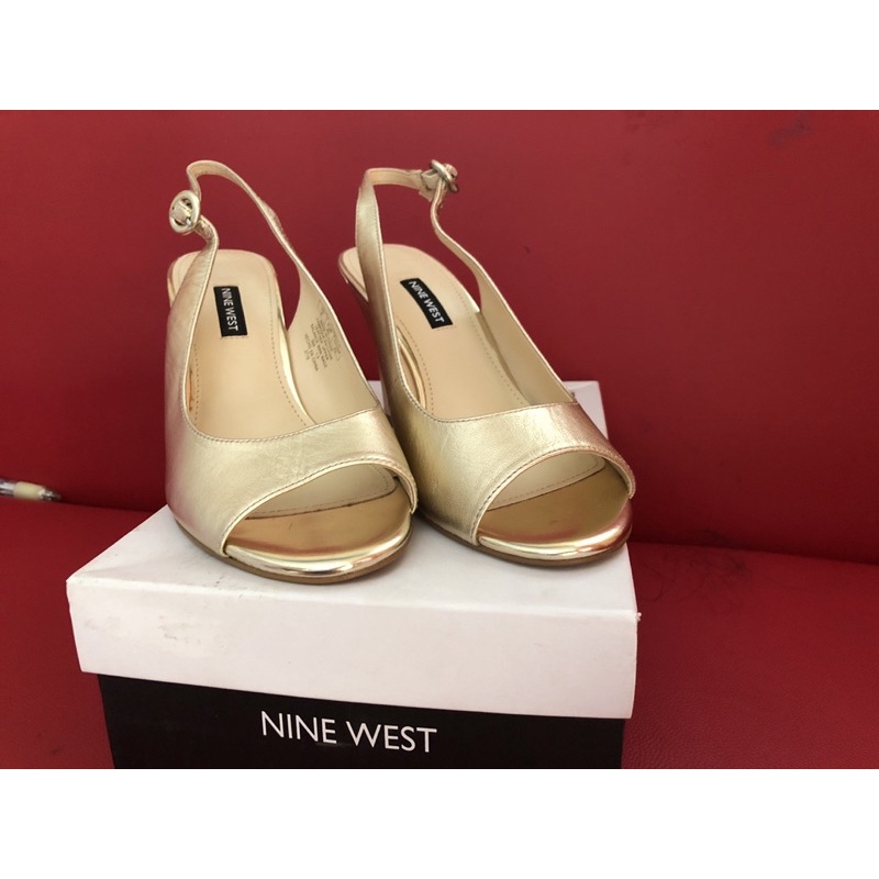 nine west wedges