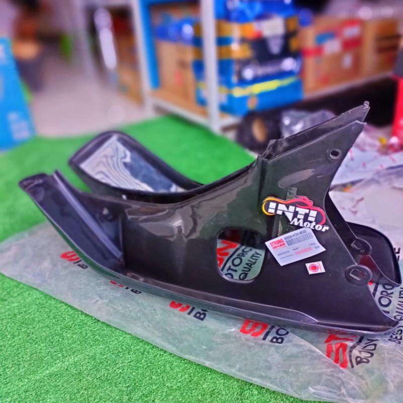 Legshield Grand Luar GN5 Sayap Motor grend warna hitam putih Legsil grand merk Tenshi Strong Mika MI