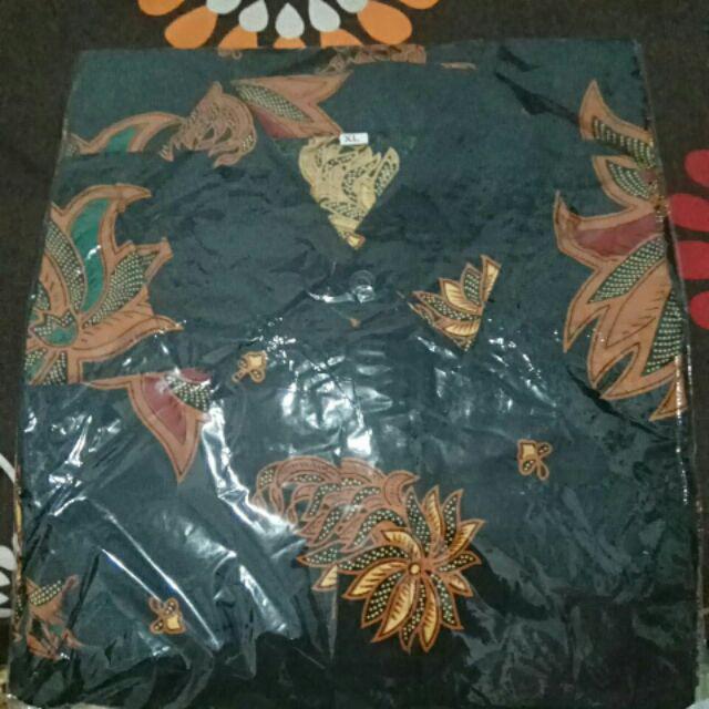 Kemeja Batik Pria Motif Kembang Langit