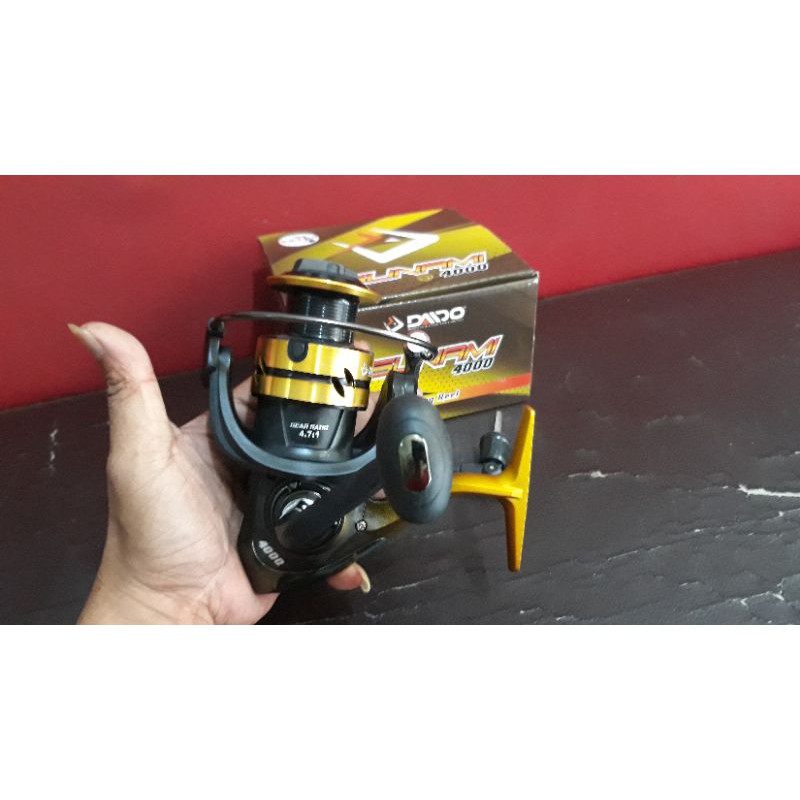 Reel Daido TSUNAMI 4000