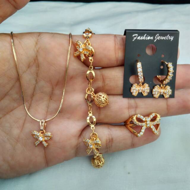 

set pita goldplated