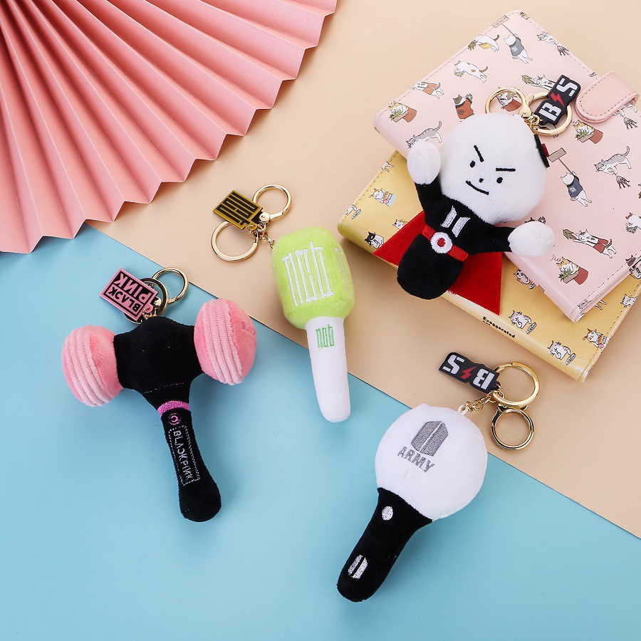 Gantungan Kunci KPOP BTS BLACKPINK GOT7 NCT TWICE EXO Bahan Plush