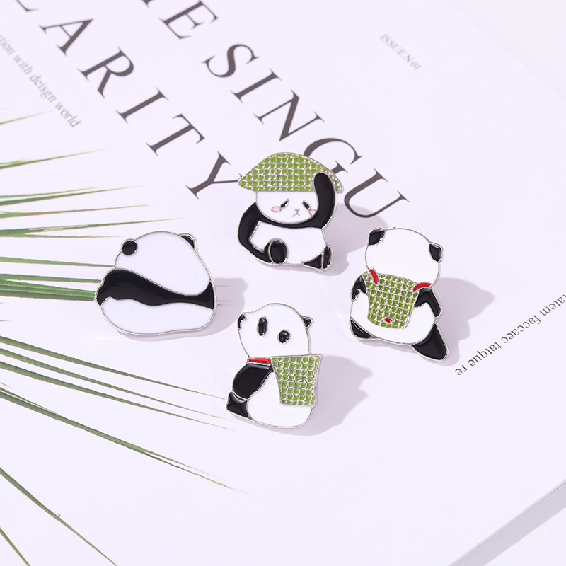 Pin Bros Lencana Enamel Bentuk Kartun Hewan Panda Untuk Hadiah Teman