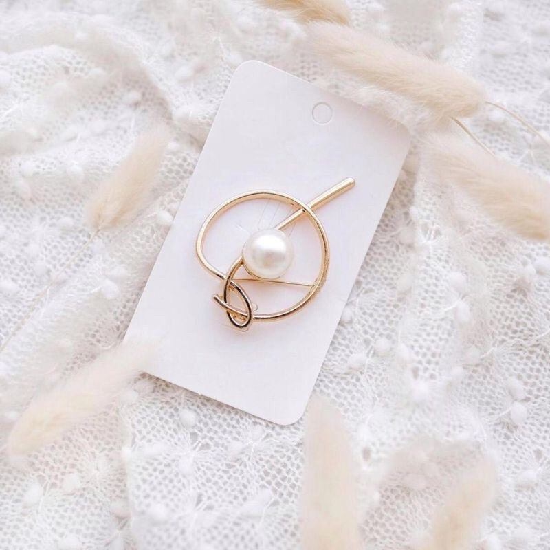 Brooch / bros cantik / bros jilbab / bros murah / bros murmer / bros love / bros geometri / Bros Mewah Bros Elegan Bros Hijab Bros Kebaya Bros Dada bros Tuspin Bros Pin Btrooch Korean Style Brooch AKsesories Jilbab Accessories BRS-B02 Bros Daily BZO-GOLD-TANTANG