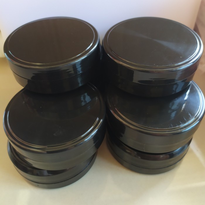 Receptacle Pot Lulur 50 Gr Hitam ( Pkt 50 Pcs) 1Kg