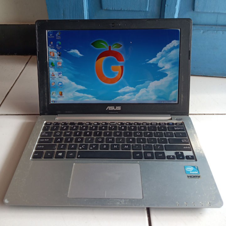 Asus X201E Warna Silver Intel Celeron RAM 4GB HDD 320GB Netbook Second Notebook Bekas