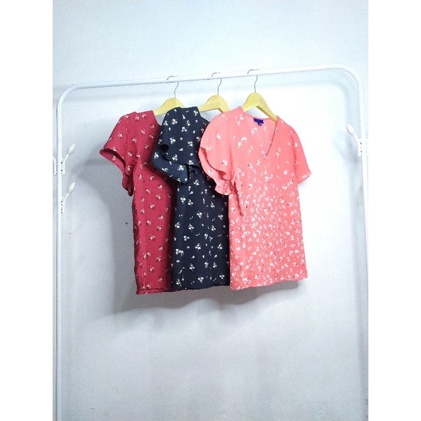 Kemeja branded Apt.9 peach motif bunga