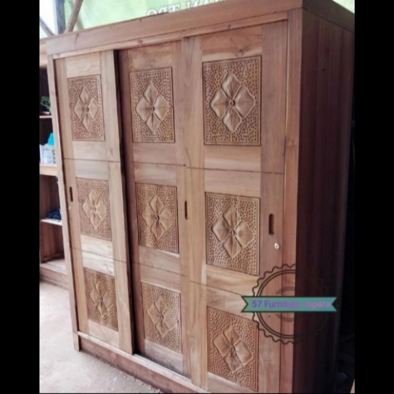 Almari-Lemari pakaian 3 pintu kayu jati Grade A mwntahan
