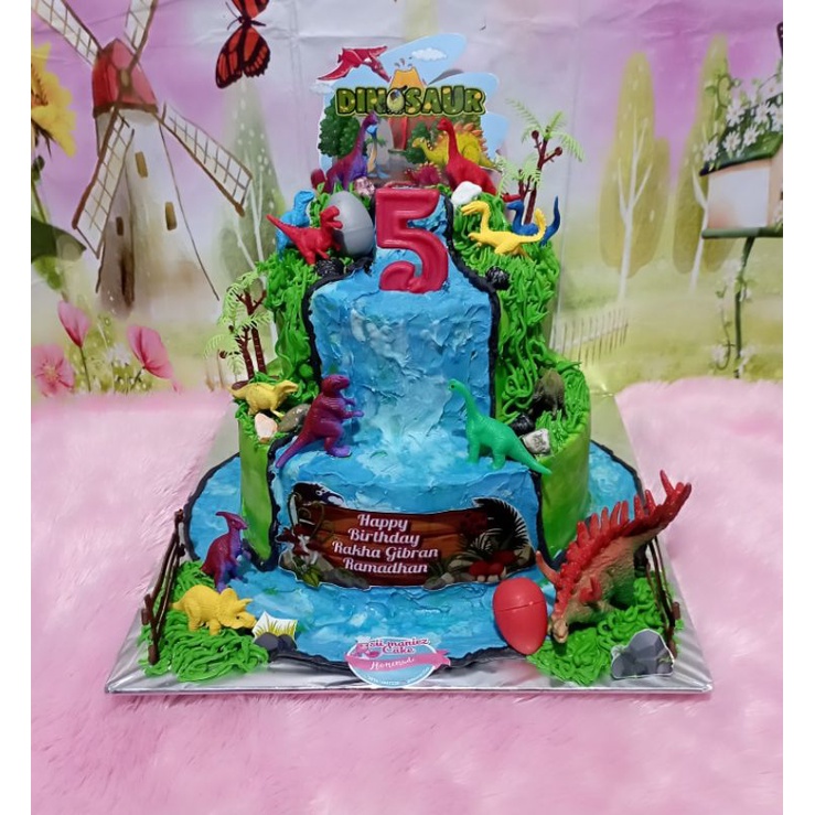 

kue ulang tahun dinosaurus