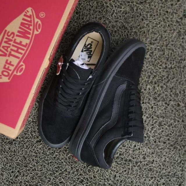 SEPATU VANS OLDSKOOL ALL BLACK FULL HITAM WAFFLE DT