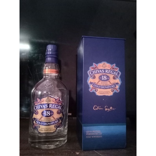 botol bekas minuman CHIVAS REGAL 750ml + kotak tempat botol