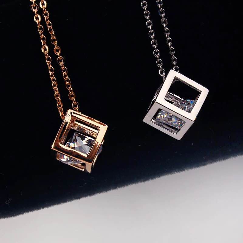 Kalung Stainless Liontin Bentuk Kubus Diamond / Kalung Import / kalung kubus cube love crystal pendant necklace