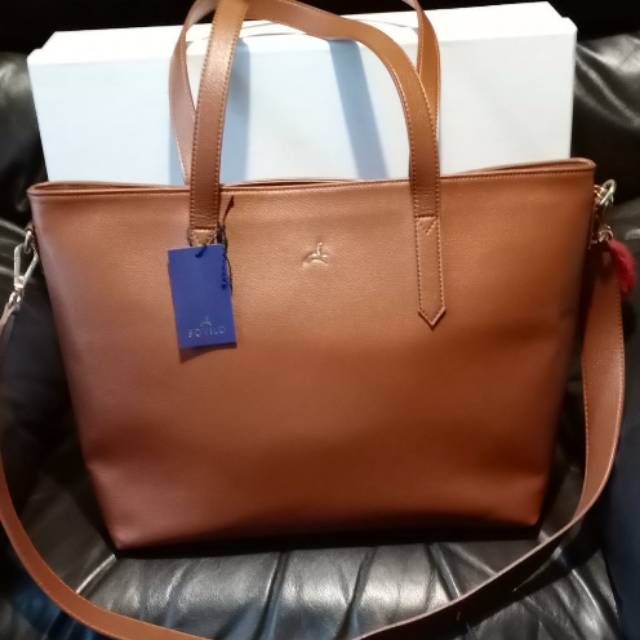 Tas Wanita Povilo