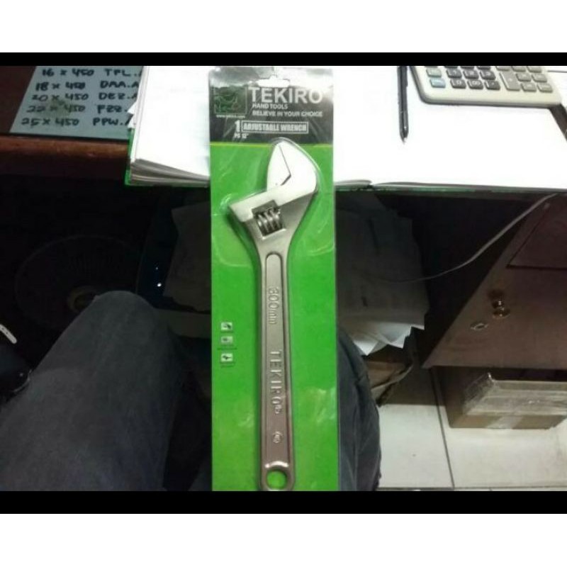 Kunci inggris 12" tekiro