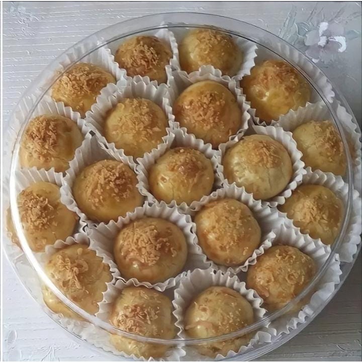 

Kue Nastar Topping Keju Nastar Na Dira 250gram PREMIUM Kue Nastar Kue Kering Kue Nastar Kue Lebaran Kue Cemilan Lembut Lumer