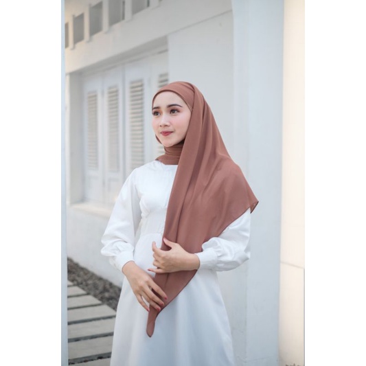 SEGIEMPAT INNER / SEGITIAGA INNER INSTAN CERRUTY BY DESMONDA HIJAB