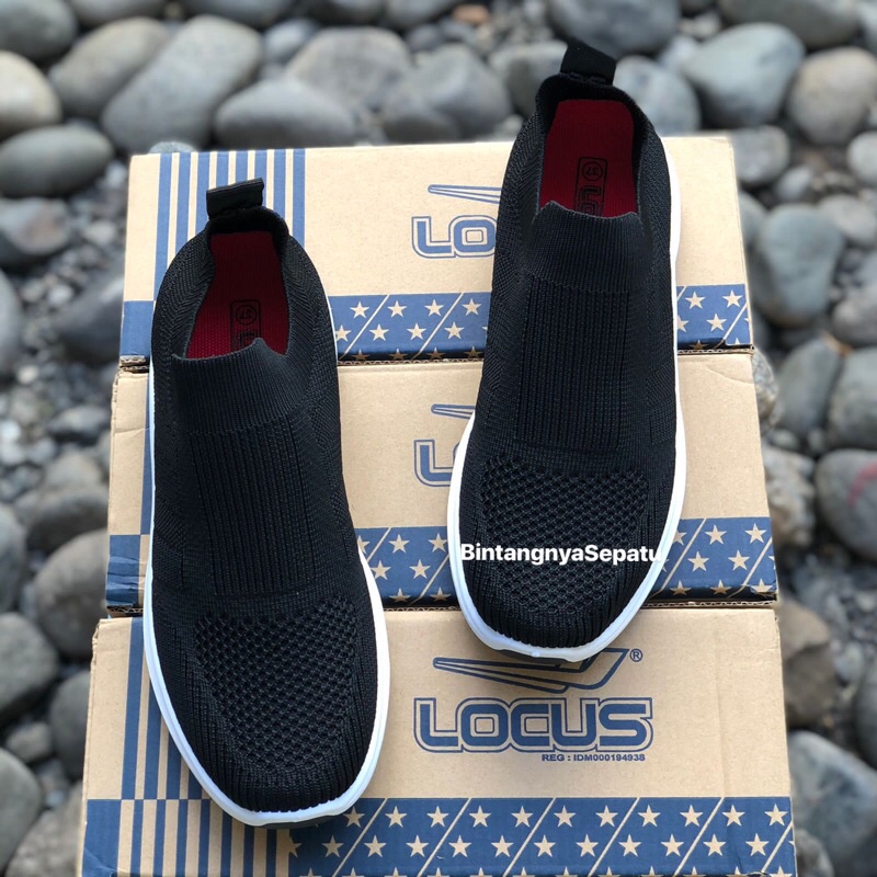 SEPATU SLIP ON RAJUT LOCUS 37-40