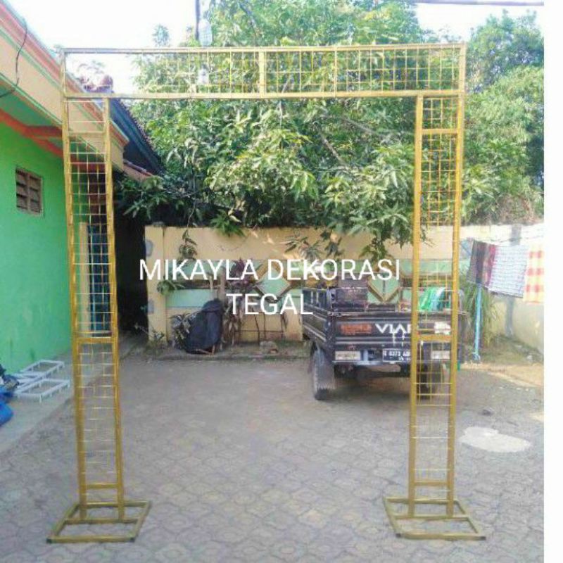GAPURA PINTU MASUK/ Backdrop dekorasi wedding lamaran
