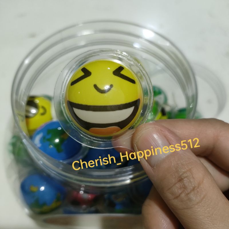 Permen Karet Viral Isi Jam Aneka Rasa Buah Bentuk Bola Dunia ~ Bumi ~ Bola ~ Emoticon Lucu (1 pcs)