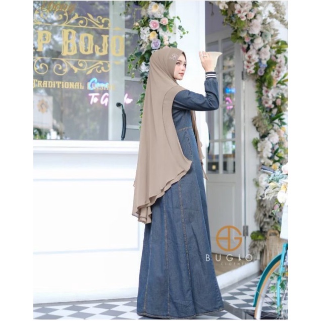 Fathiya denim by Bugio Clothing