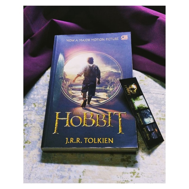 (Buku Preloved) Novel The Hobbit JRR Tolkien