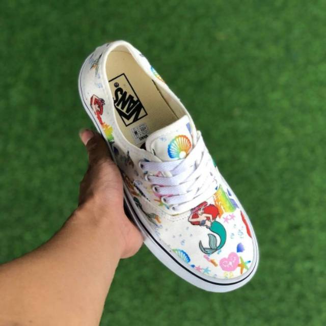 OBRAL VANS PREMIUM AUTHENTIC DISNEY MULTI WHITE WAFFLE DT