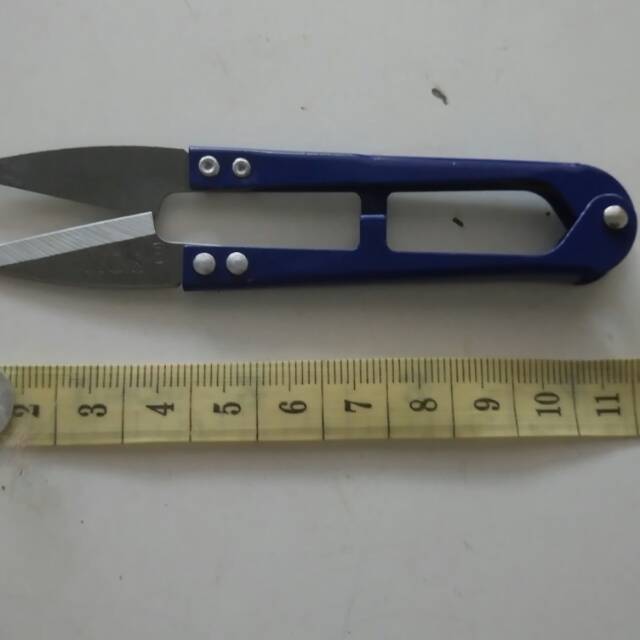 

Gunting benang / gunting cekris / gunting kecil merk MGS