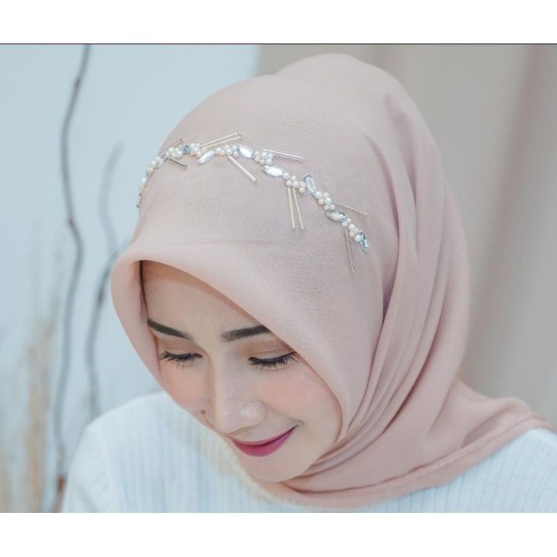 BELLA SQUARE PAYET HIJAB SEGI EMPAT MUTIARA