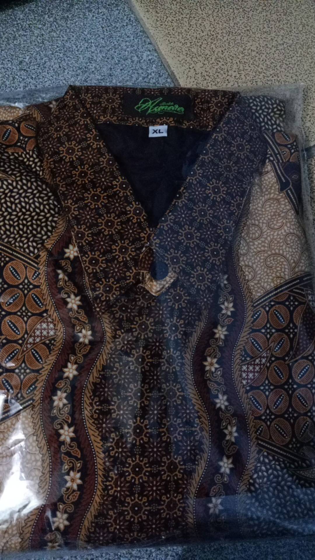 Kemeja Batik Pria Lengan Panjang Pendek Lapis Furing Reguler Fit Kembang Biru