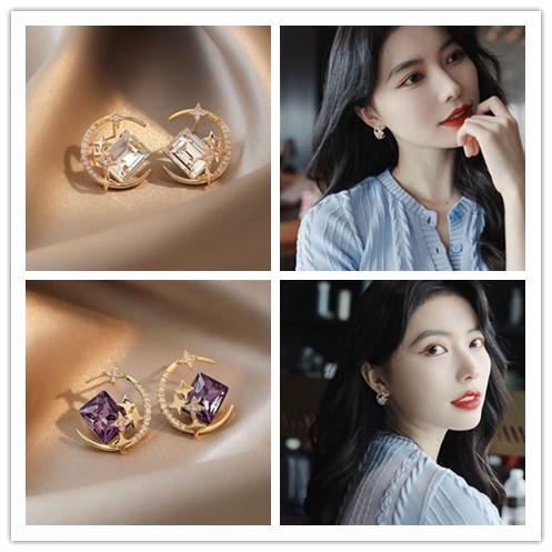 Anting Stud Desain Bulan Bintang Kecil Aksen Kristal Berlian Gaya Korea Untuk Wanita
