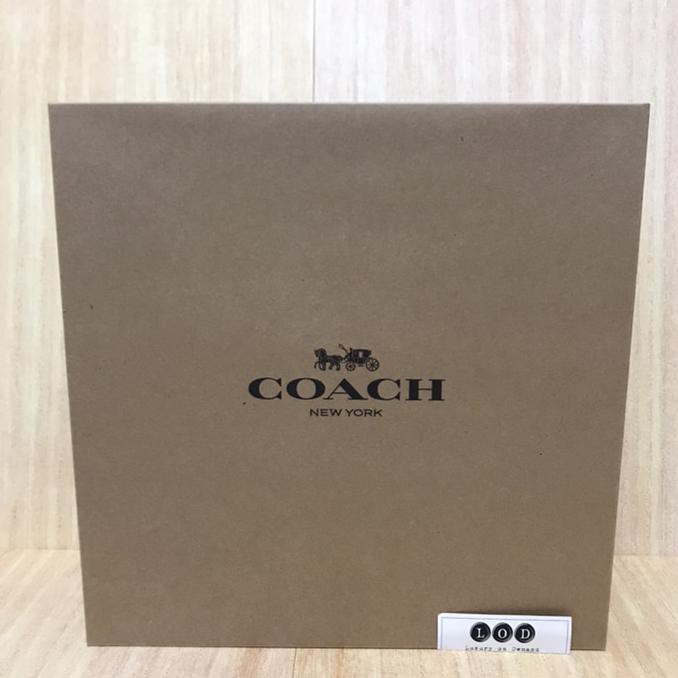 

Best Seller // Coach Gift Box Ukuran Medium