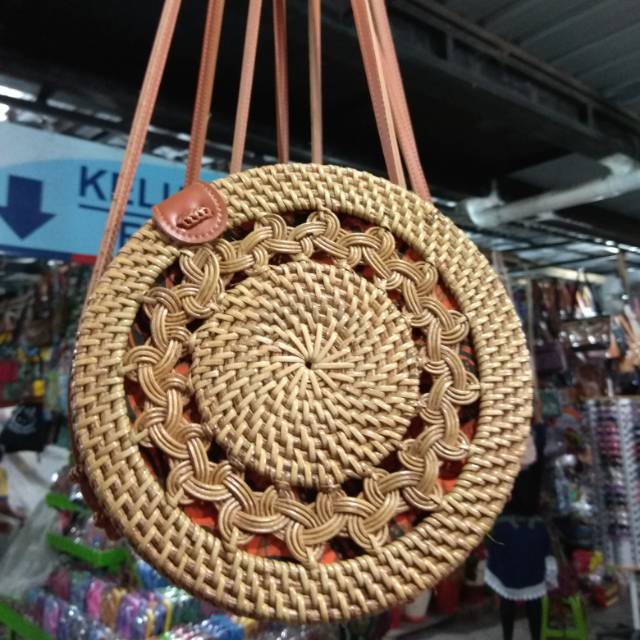 TAS SELEMPANG ROTAN BUNDAR VARIASI LUBANG 20x20x7 cm - SLING BAG WANITA - AKSESORIS FASHION MURAH