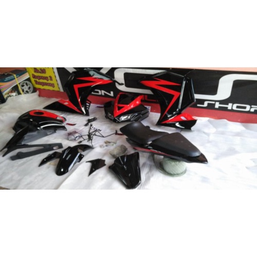 Dijual FUll FAIRING R25 V4 NEW VIXION SATU SETT Bahan Viber.HITAM MERAH Limited