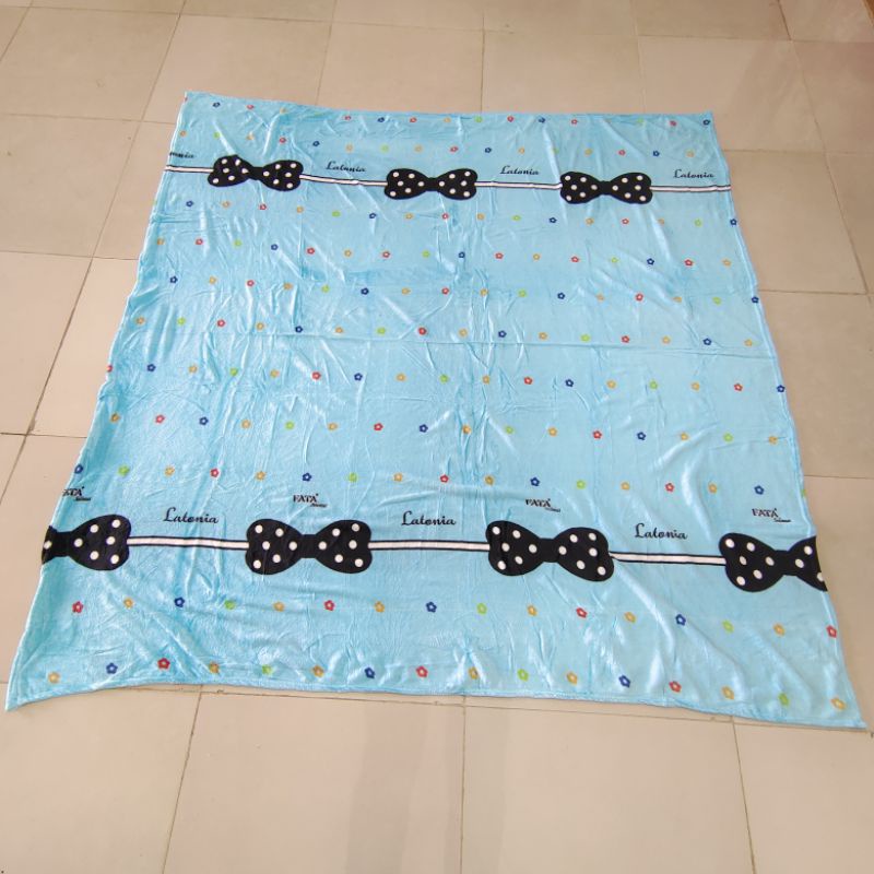 SELIMUT FATA 200X200