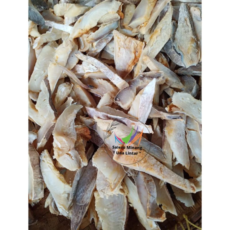 

IKAN ASIN/IKAN BAGUAK POTONG