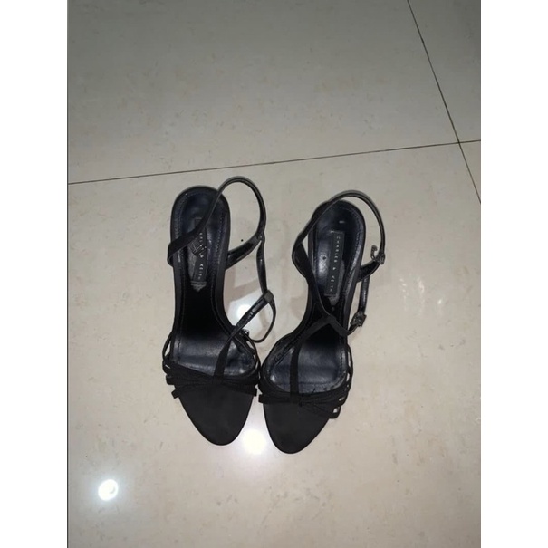 High Heels Charles & Keith Hitam size 35 Preloved