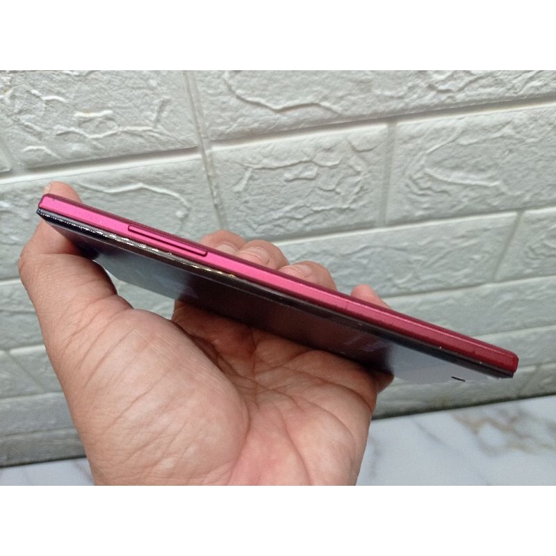 sharp aquos crystal 402 SH