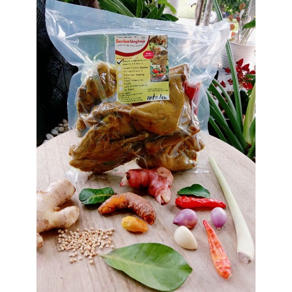 

Best seller Bebek ungkep 1 ekor potong 4 + kepala + sambal bebek yang di pakai size 1.3 kg