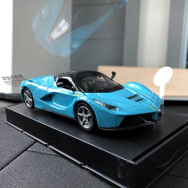 Pajangan FERRARI LAFERRARI Miniatur Parfum Parfume Pewangi Mobil