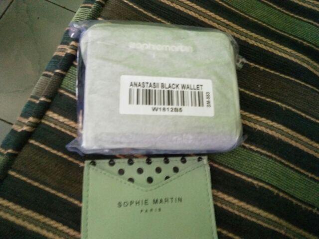 DOMPET WANITA KECIL SOPHIE MARTIN KULIT HITAM ANASTASII DOMPET WANITA KECIL SOPHIE MARTIN KULIT HITAM ANASTASII