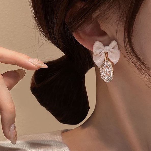 Anting Tusuk Aksen Mutiara Dan Berlian Gaya Vintage Korea Untuk Wanita