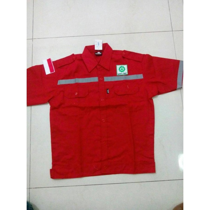 Baju Kerja Safety Lengan Pendek + Logo K3 & Merah Putih