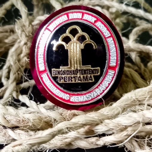 PIN PK PERTAMA - ATRIBUT KEMENKUMHAM