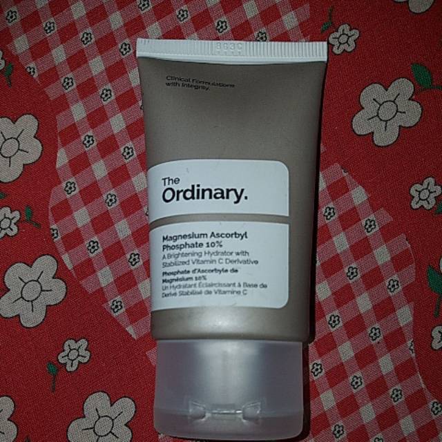 The ordinary magnesium ascorbyl phosphate 10%