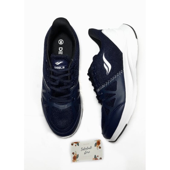 Sepatu Olahraga DESLE William Roger
