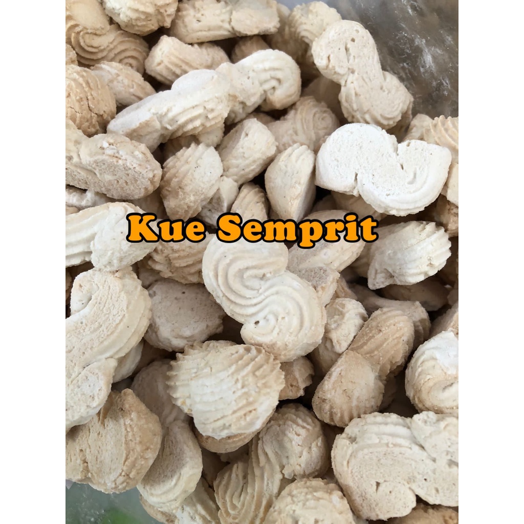 

kue semprit/snack kiloan murah/cemilan murah/snack murah/camilan murah/jajan kiloan/aneka cemilan murah/aneka snack murah